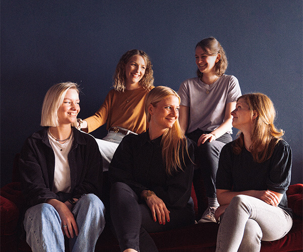 schönski Team: Denise Machemer, Julia Komforth, Nina Delker, Kristin Jänig und Olga Wirth