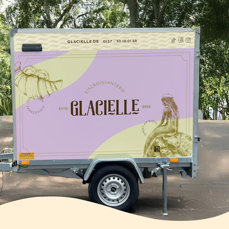 Anhänger von Glacielle mit Branding
